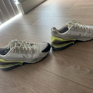 Nike White and Yellow Sneakers with Dynamic Design